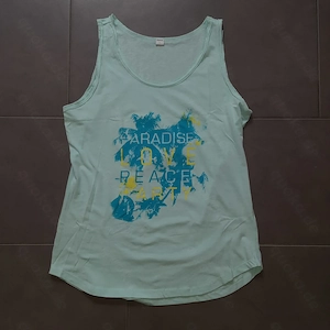   Zum Verkauf steht ein ungetragenes Damen Tanktop (Größe L)