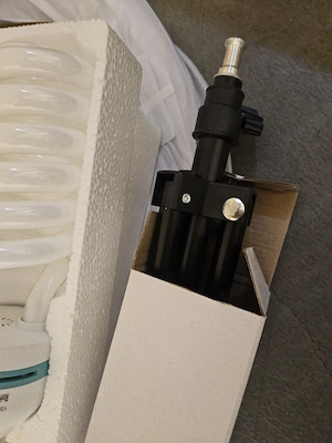Fotostudio mit 2 Lampen u. weissem Hintergrund Bild 2
