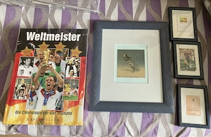Dekoration -  Fussball Sport  - 4 BILDER " Fussballschuhe " u. Buch, ovp.
