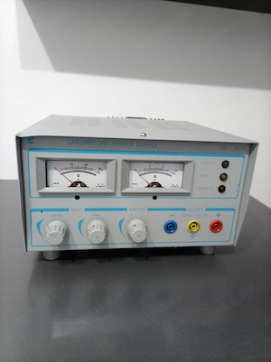 Verkaufe gebrauchte Labornetzteil für elektroniker