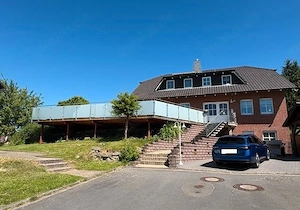 EFH m. Einliegerwohnung und Büro- 216 qm 1000qm-Energetisch top!