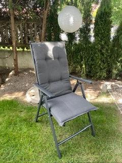 Gartenstühle in der Farbe antrazith