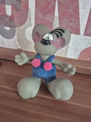 Kult aus den 90ern! Vintage Diddl Biegefigur mit Stoff-Latzhose (Depesche)