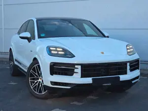 Porsche Cayenne Coupe E-Hybrid (Porsche Approved)