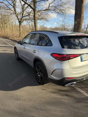 Mercedes-Benz GLC 300 4Matic 9G-TRONIC AMG Line Advanced
