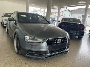 Audi A4 S line Sportpaket / plus