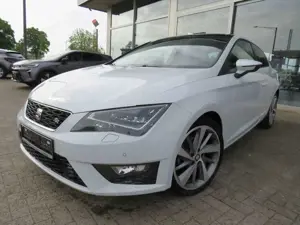 SEAT Leon FR 1.4 TSI *PanoD.*Navi*18"Alu*LED*1.Hand