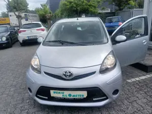 Toyota Aygo Cool Go !! FAST WIE NEU - 7250 KM!!