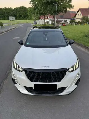 Peugeot 2008 BlueHDi 130 EAT8 GT Pack