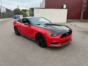 Ford Mustang Coupe GT mit Performance Paket + 20 Zoll