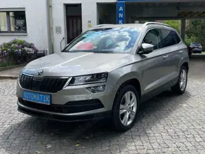 Skoda Karoq Style DSG/AHK/Navi/Kamera/LED