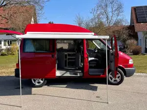 Volkswagen T4 California T4 California mit Hochdach zum Stehen