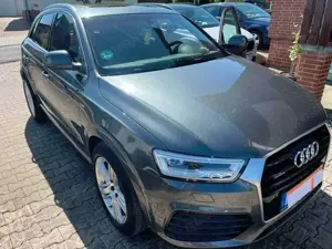 Audi Q3 Q3 2.0 TFSI quattro S tronic sport