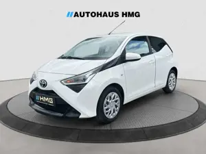 Toyota Aygo x-Play 5-trg *KLIMA*TAGFAHR*TEMPOMAT*
