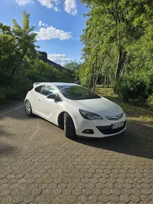 Opel Astra GTC 2.0 CDTI ecoFLEX Start/Stop Edition