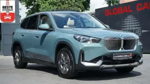 BMW iX1 eDRIVE 20 INNOVATION*PANO*TRAVEL*SoH 96,7%
