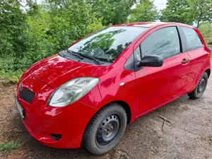 Toyota Yaris 1.0 VVT-i Team