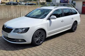 Skoda Superb Combi 2.0 TDI Green tec DSG Ambition