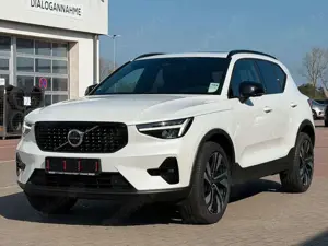 Volvo XC40 B4 AWD Ultimate Dark*PANO*STDHZG*360°*ACC