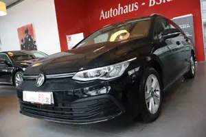 Volkswagen Golf VIII Variant Life 2.0 TDI DSG,KameraNaviLED