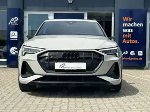 Audi e-tron Sportback S quattro*AHK*Pano*BO*360*Raute*Black*