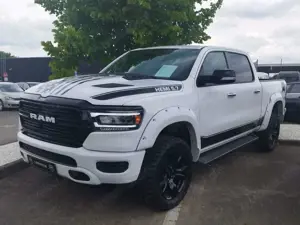 Dodge RAM 1500 Laramie Crew Cab 4x4  Kamera Leder LED