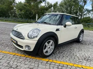 MINI Cooper Cooper AUTOMATIK/NAVI/PANO/PDC/S-HEFT