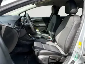 Opel Astra Business Elegance1.5CDi NAV/PDC/SHZ/LENKH Bild 5