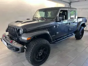Jeep Gladiator Overland 4WD