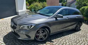 Mercedes-Benz CLA 180 Shooting Brake TÜV/Service neu Panoramadach