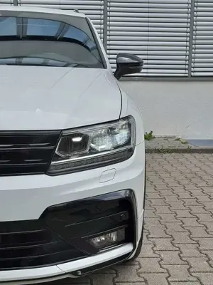 Volkswagen Tiguan 2.0 4M/3xR-Line/Pano/LED/Kam/Virt.C/DynA.