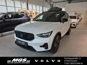 Volvo XC40 B3 2WD Ultra Black Edition