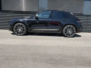 Porsche Macan T -PANO-LUFT-ABGAS-PAS-1.HAND