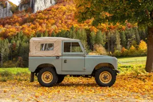 Land Rover Series Santana Serie II Bild 2