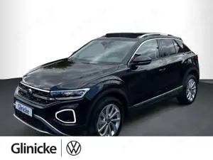 Volkswagen T-Roc 1.5 TSI Style PANO, NAVI, DSG, STAND-H, AH