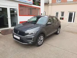Volkswagen T-Roc 2.0 TDI Style AHK Navi LED SHZ ACC RFK