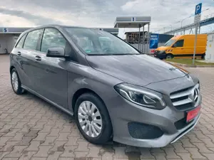 Mercedes-Benz B 200 CDI / d Autom. LED  Panorama Cam Sitzheiz
