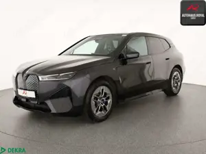 BMW iX iX xDrive40 SPORT SKYLOUNGE,360GRAD,HUD,KEYLESS
