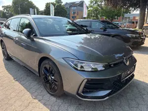 Volkswagen Passat Variant Passat 2.0 TDI 4M R-Line AHK Black Head Up Pano