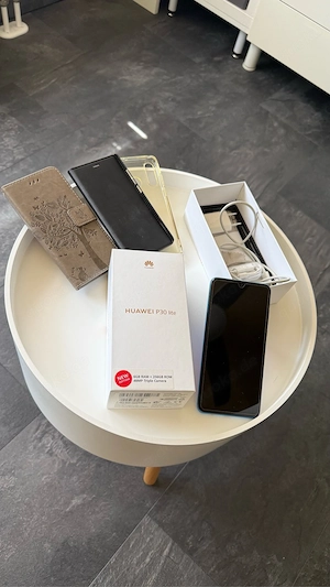 Huawei P30 Lite 256 GB   gepflegt und voll funktionsfähig