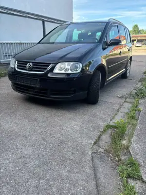 Volkswagen Touran 2.0 TDI DPF / mit Frischer TÜV