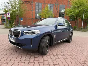 BMW iX3 Garantie Scheckheft 360° Panorama Dach