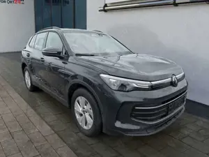Volkswagen Tiguan 1.5 eTSI*Life*Lenkheiz*AHK*Navi*WinterPa* Klima
