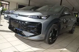 Volkswagen T-Roc 1,5eTSI  R-LINE AHK IQ-DRIVE MATRIX HUD