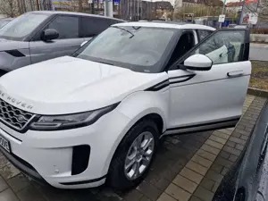 Land Rover Range Rover Evoque P300e SE