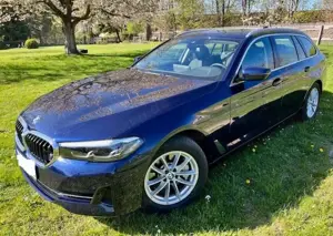 BMW 530 5er Touring 530i Touring Aut. Luxury Line, Leder, Pano-dach, TÜV neu