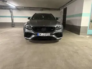 Mercedes-Benz E 63 AMG S 4Matic+ T 9G-TRONIC