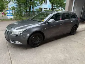 Opel Insignia A Sports Tourer Cosmo KLIMA-EURO5-TÜV