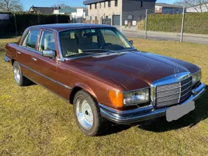 Mercedes-Benz 450 SE