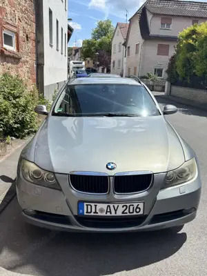 BMW 320 320i